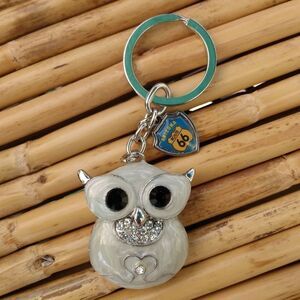 NWOT ROUTE 66 Metal White Owl Hollow Keychain with Rhinestones
